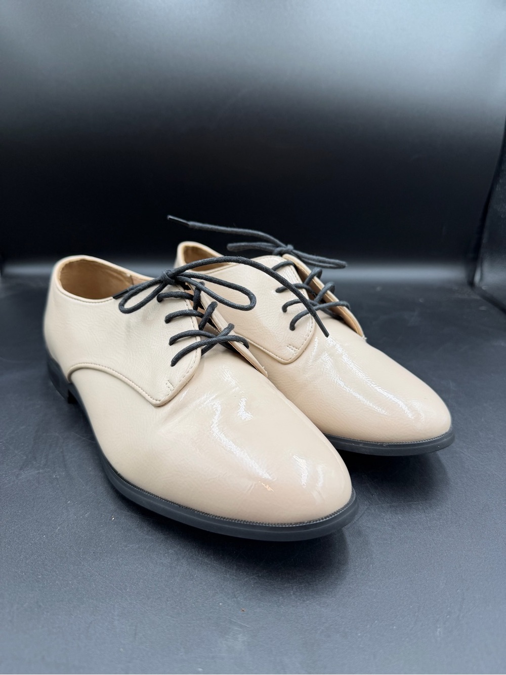 ALDO Women’s Beige platform Leather Lace-Up Oxford Flats Round Toe Size 10